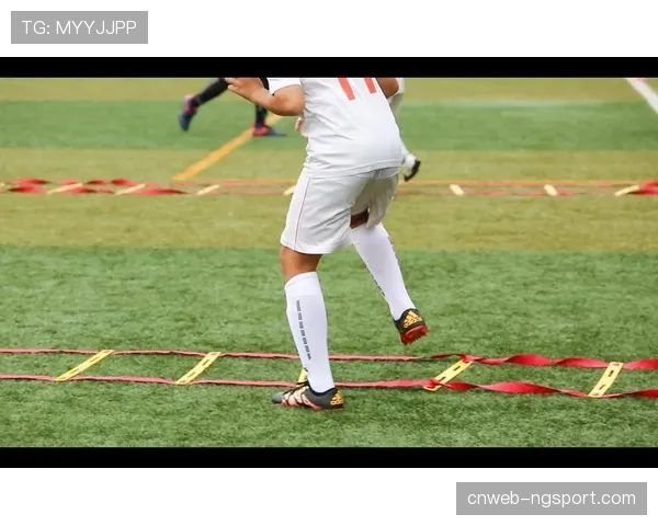 足球青训营引入压迫数据模拟器，用于训练年轻球员防守决策